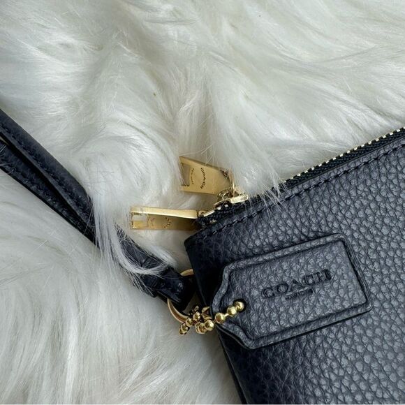 Coach Double Zip Pebbled Leather Corner Zip Wristlet - Picture 2 of 9